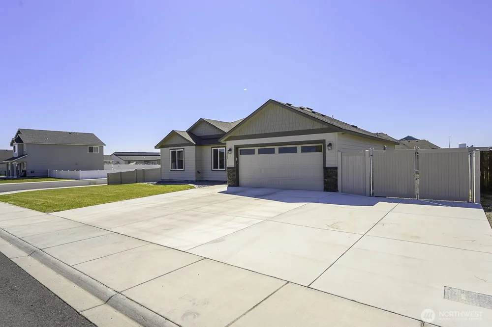 1012 8th Avenue NE Ephrata, WA 98823