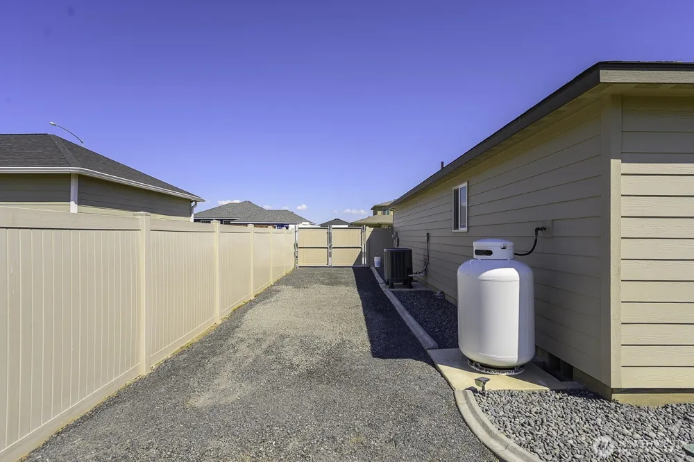 1012 8th Avenue NE Ephrata, WA 98823