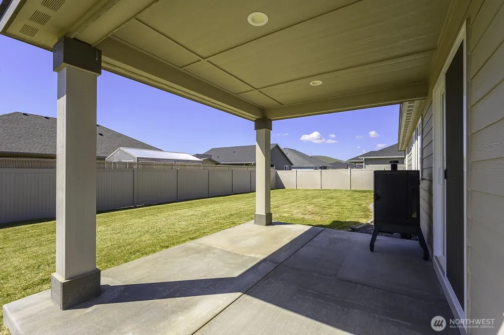 1012 8th Avenue NE Ephrata, WA 98823