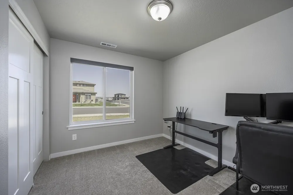 1012 8th Avenue NE Ephrata, WA 98823