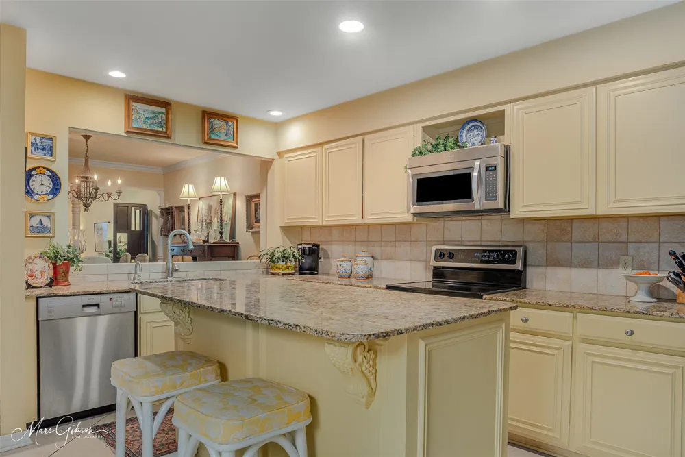 61 Tealwood Street Shreveport, LA 71104