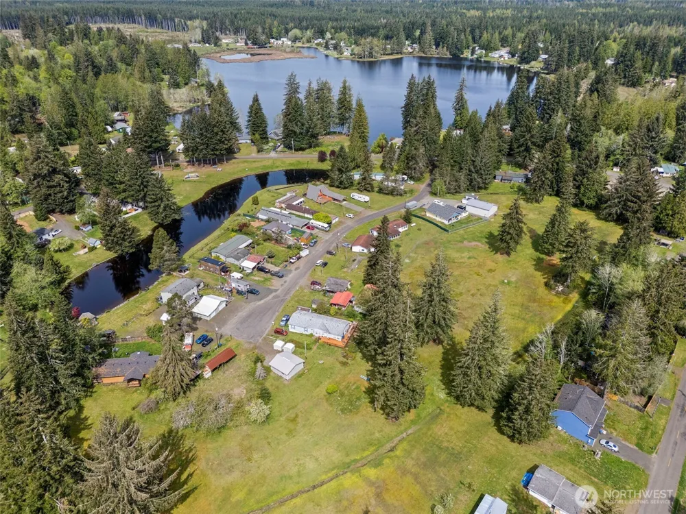 1670 W Star Lake Drive Elma, WA 98541