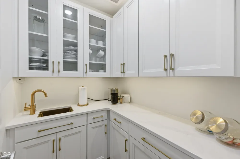 435 Virginia Avenue #302 Indianapolis, IN 46203