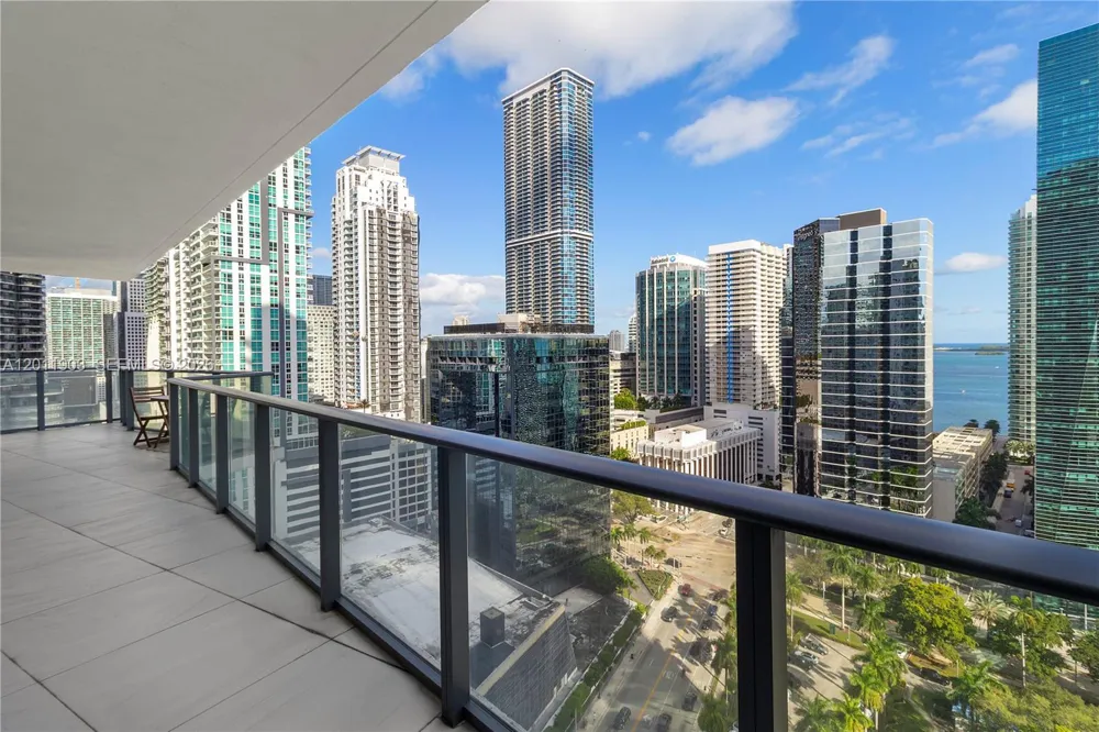 1300 S Miami Ave #2001 Miami, FL 33130