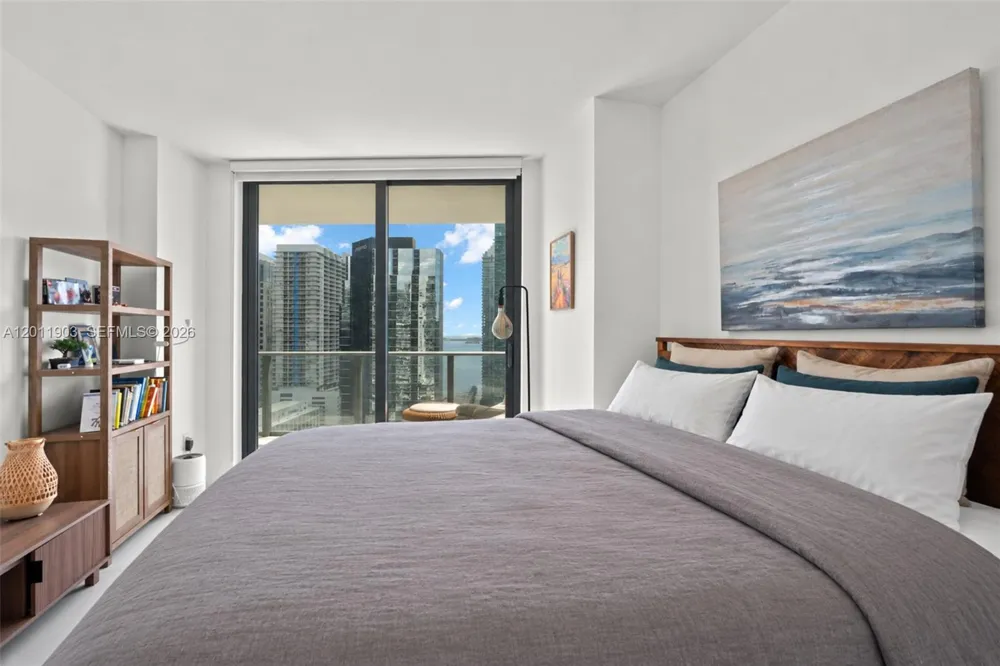 1300 S Miami Ave #2001 Miami, FL 33130