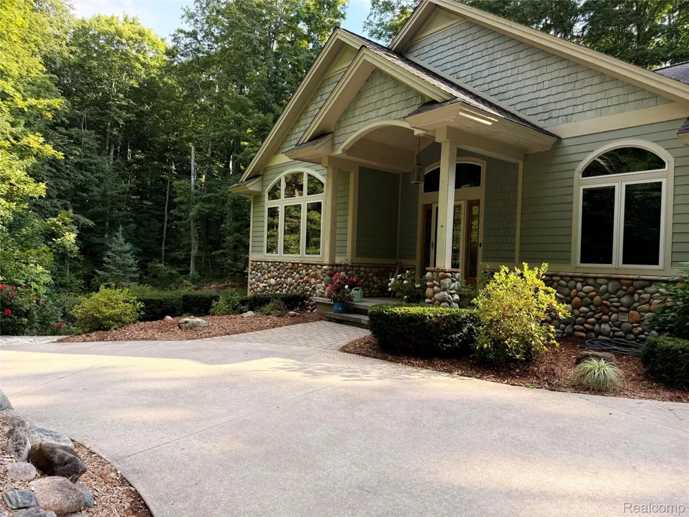 6788 E Hoxie Road Solon Township, MI 49621