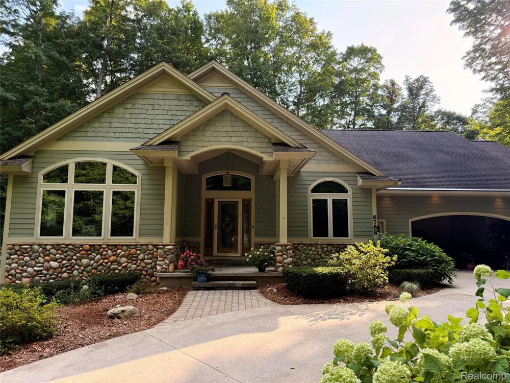 6788 E Hoxie Road Solon Township, MI 49621