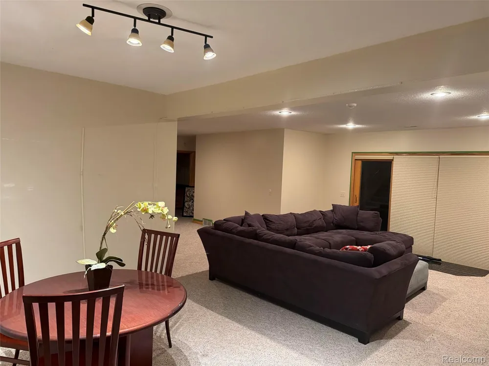6788 E Hoxie Road Solon Township, MI 49621
