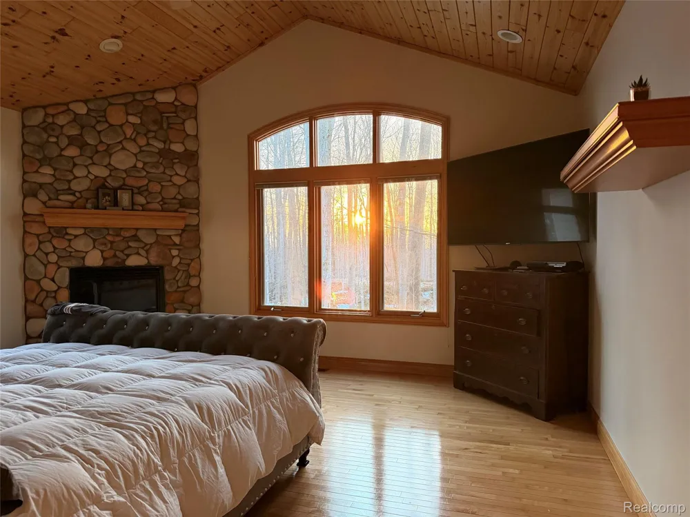 6788 E Hoxie Road Solon Township, MI 49621