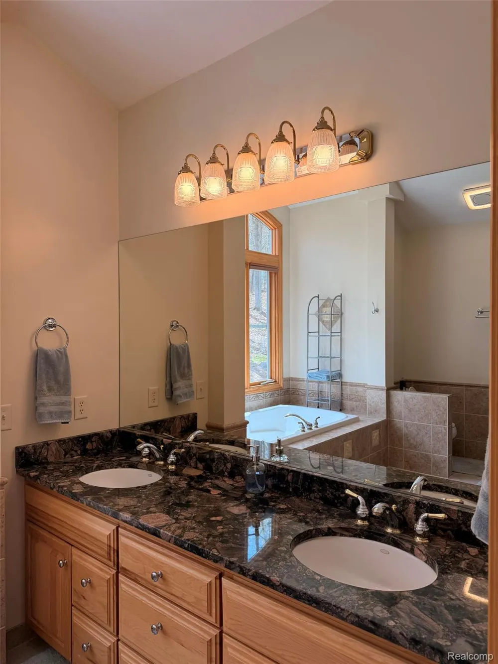 6788 E Hoxie Road Solon Township, MI 49621