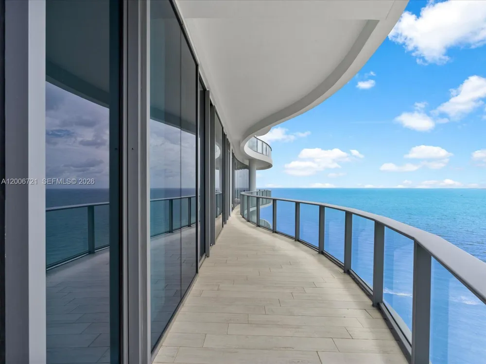 17475 Collins Ave #2302 Sunny Isles Beach, FL 33160