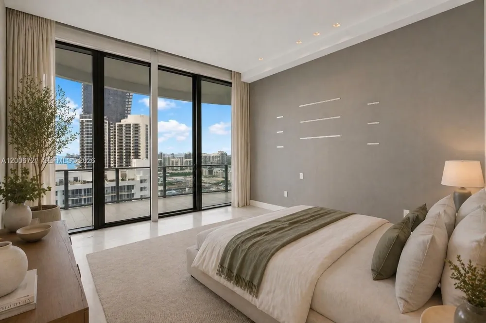 17475 Collins Ave #2302 Sunny Isles Beach, FL 33160