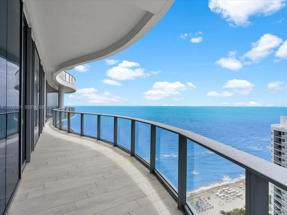 17475 Collins Ave #2302 Sunny Isles Beach, FL 33160