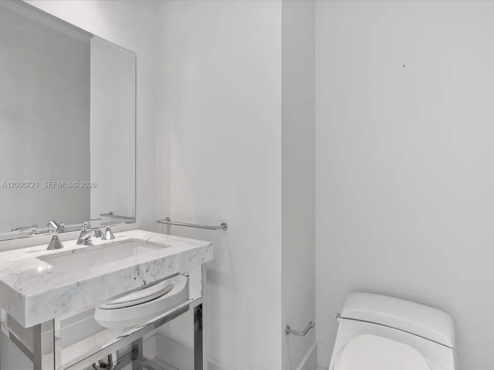 17475 Collins Ave #2302 Sunny Isles Beach, FL 33160
