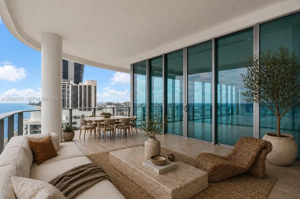 17475 Collins Ave #2302 Sunny Isles Beach, FL 33160