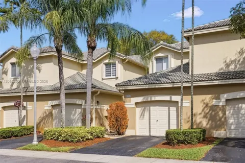 2132 Bahia Ln