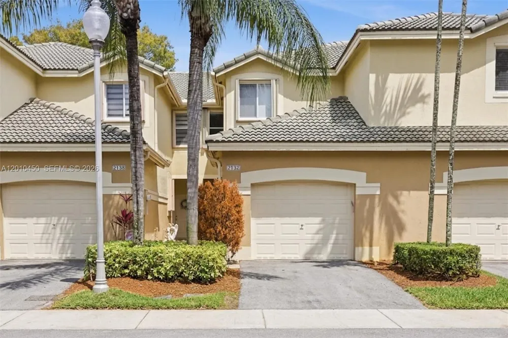 2132 Bahia Ln Weston, FL 33327