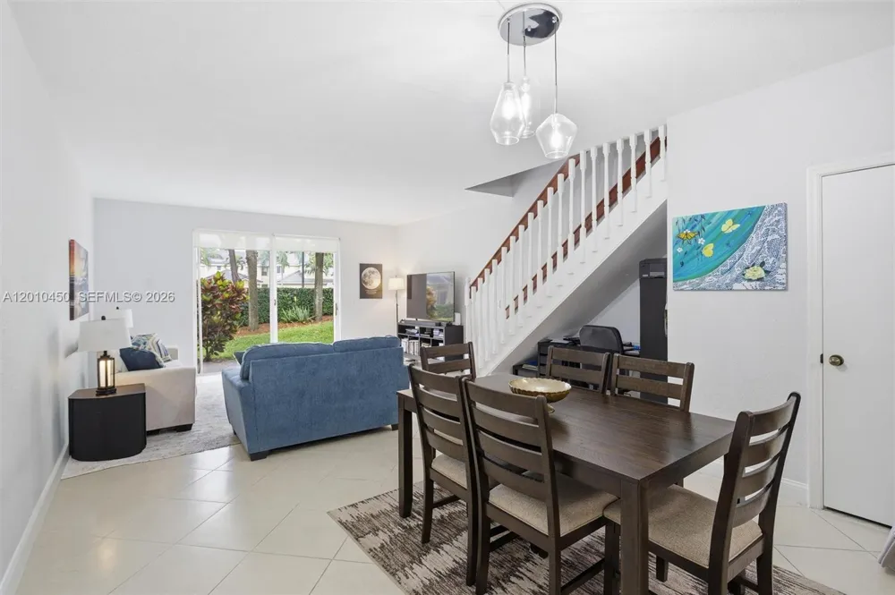 2132 Bahia Ln Weston, FL 33327