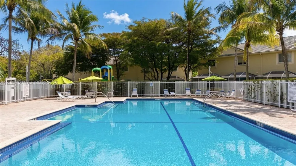 2132 Bahia Ln Weston, FL 33327