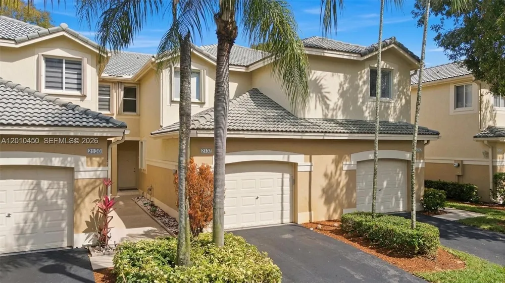 2132 Bahia Ln Weston, FL 33327