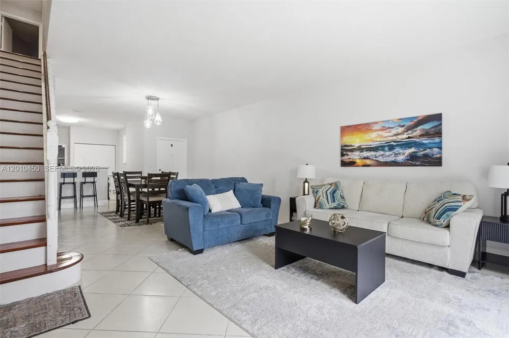 2132 Bahia Ln Weston, FL 33327