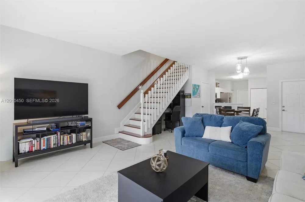 2132 Bahia Ln Weston, FL 33327