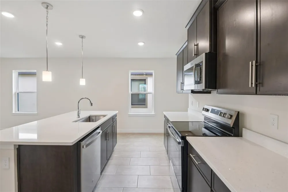 3346 CUP DRIVE Lakeland, FL 33803