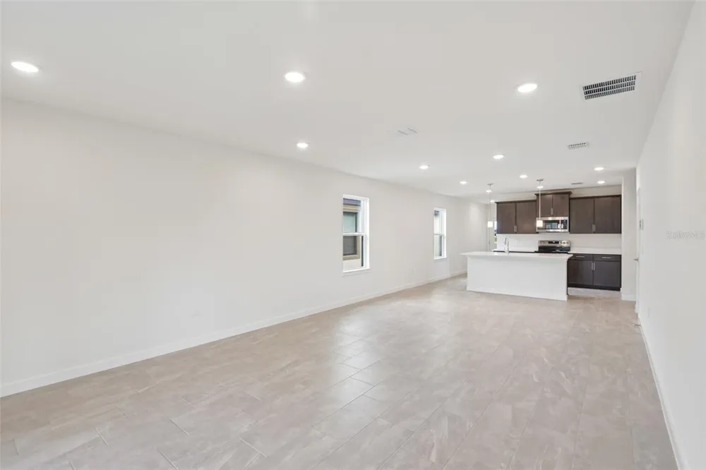 3346 CUP DRIVE Lakeland, FL 33803