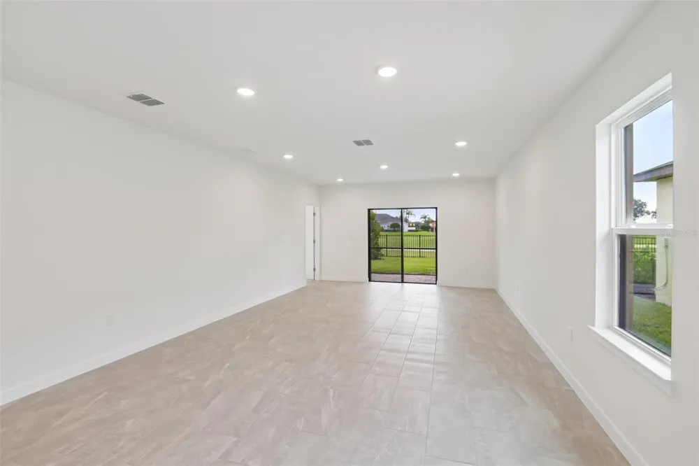 3346 CUP DRIVE Lakeland, FL 33803