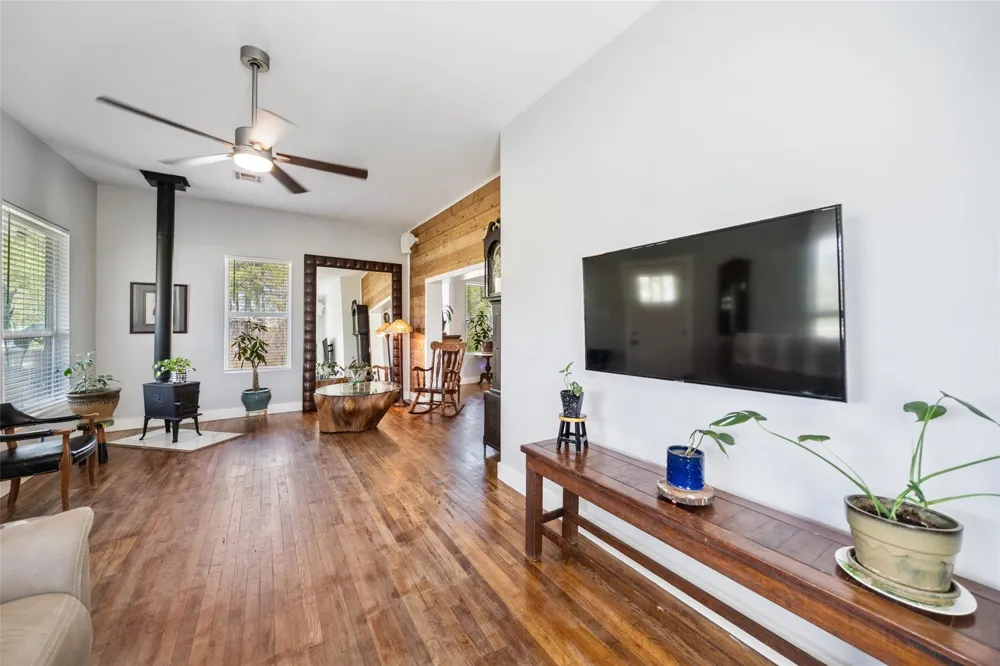 275 Pashun Lane New Waverly, TX 77358