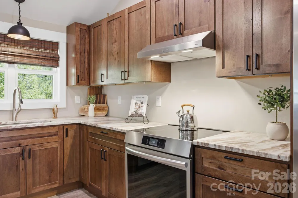 8186 NC 183 Highway Linville Falls, NC 28657
