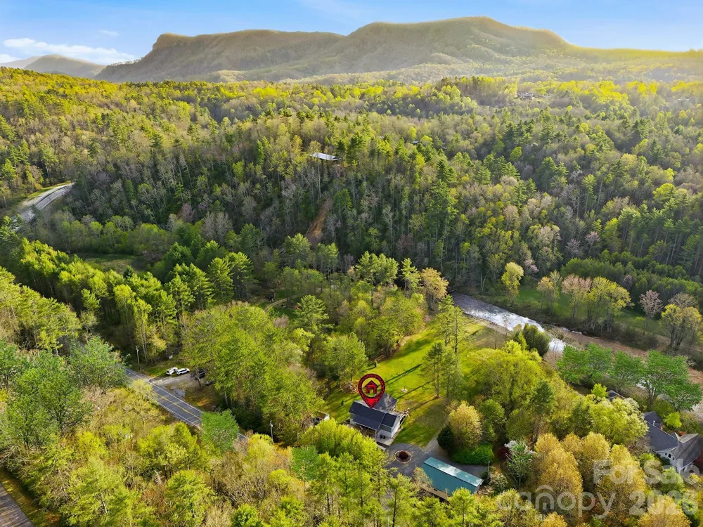 8186 NC 183 Highway Linville Falls, NC 28657