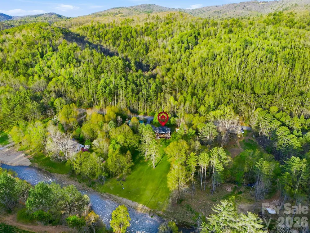 8186 NC 183 Highway Linville Falls, NC 28657