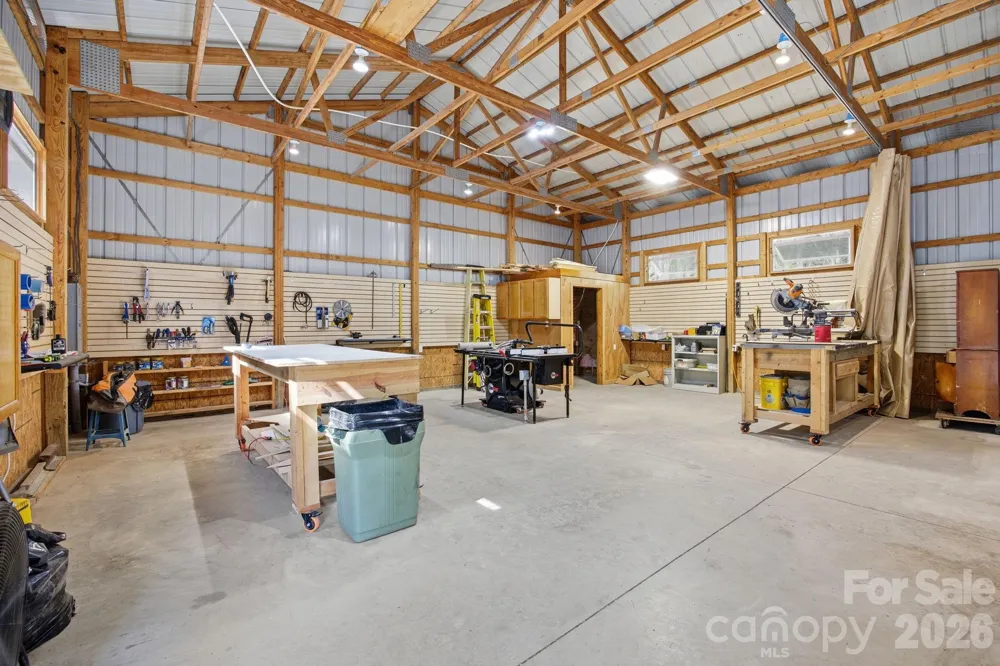 8186 NC 183 Highway Linville Falls, NC 28657
