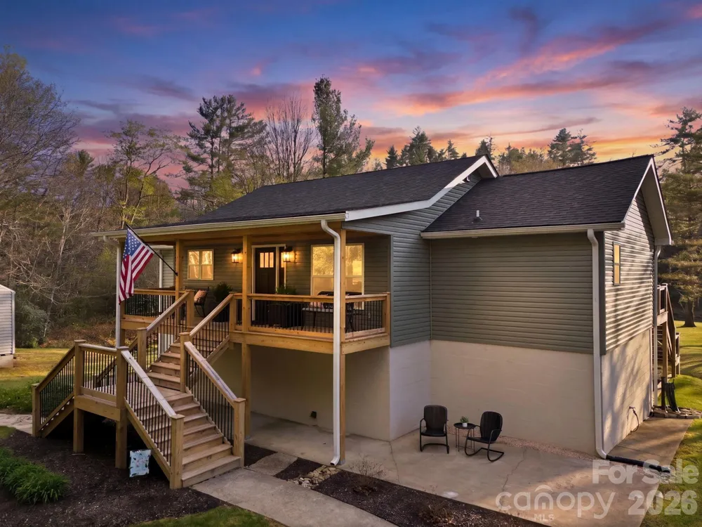 8186 NC 183 Highway Linville Falls, NC 28657
