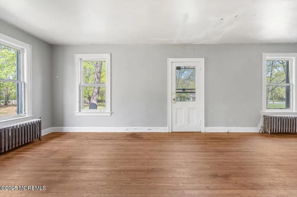 74 Reynolds Drive Eatontown, NJ 07724