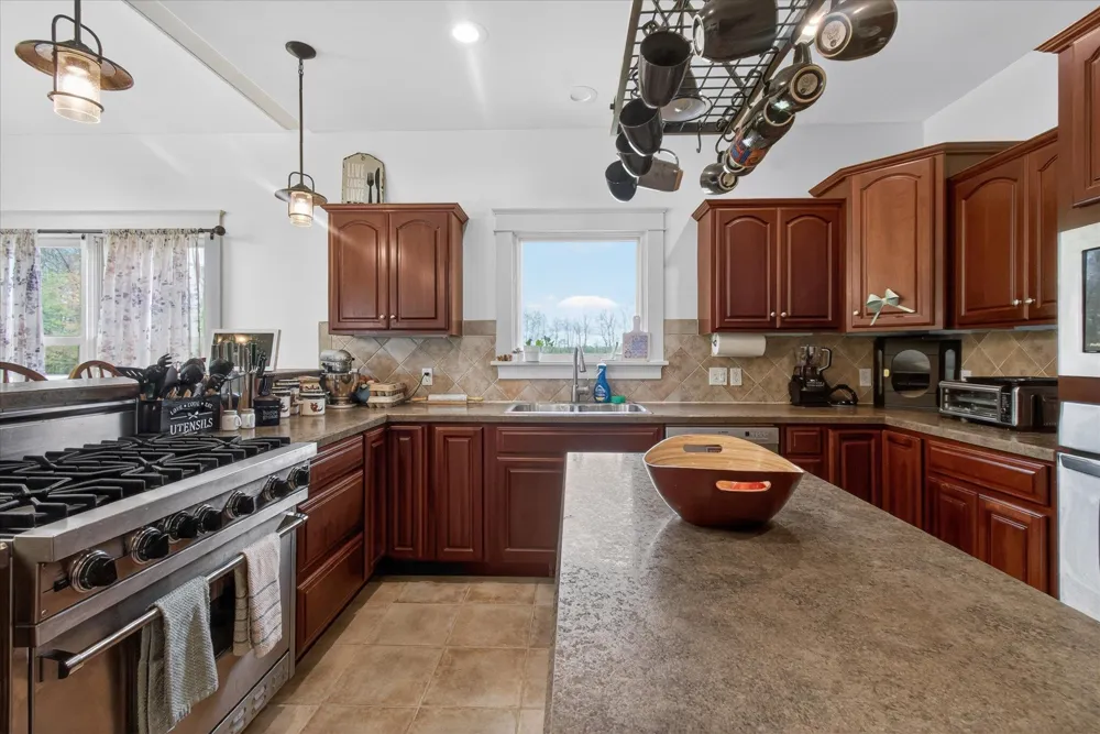 4362 S Vickeryville Road Evergreen Township, MI 48884