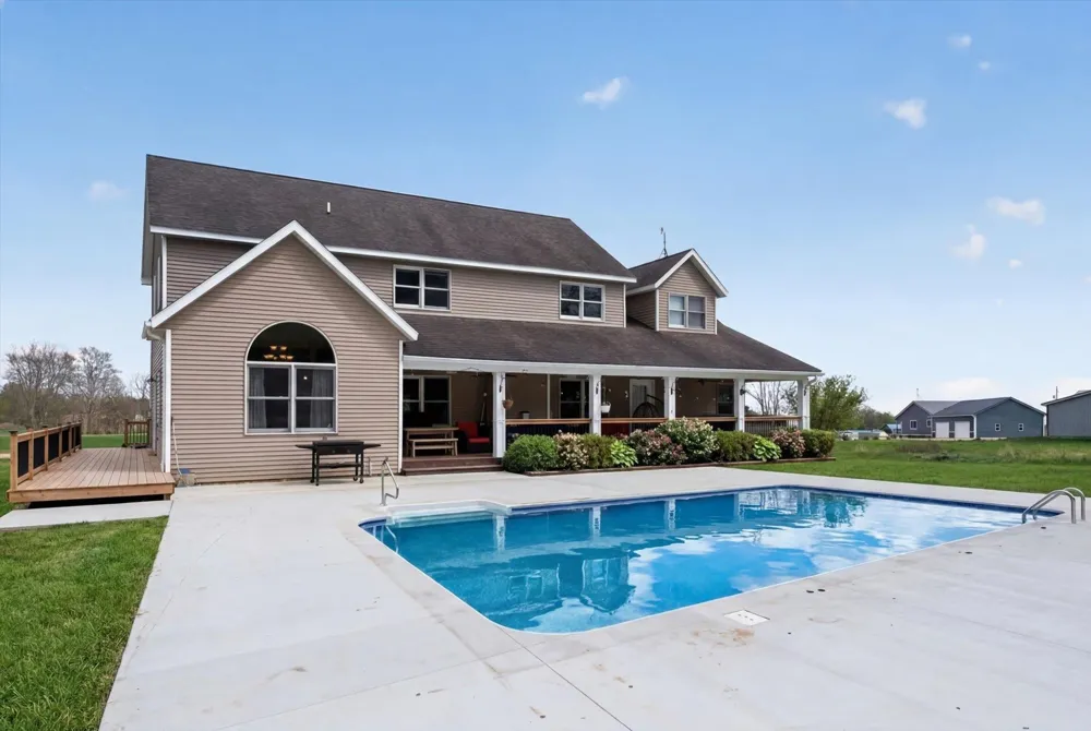 4362 S Vickeryville Road Evergreen Township, MI 48884