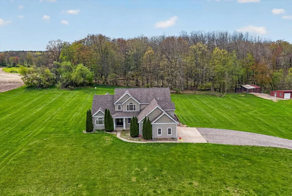 4362 S Vickeryville Road Evergreen Township, MI 48884