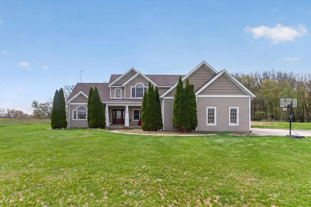 4362 S Vickeryville Road Evergreen Township, MI 48884