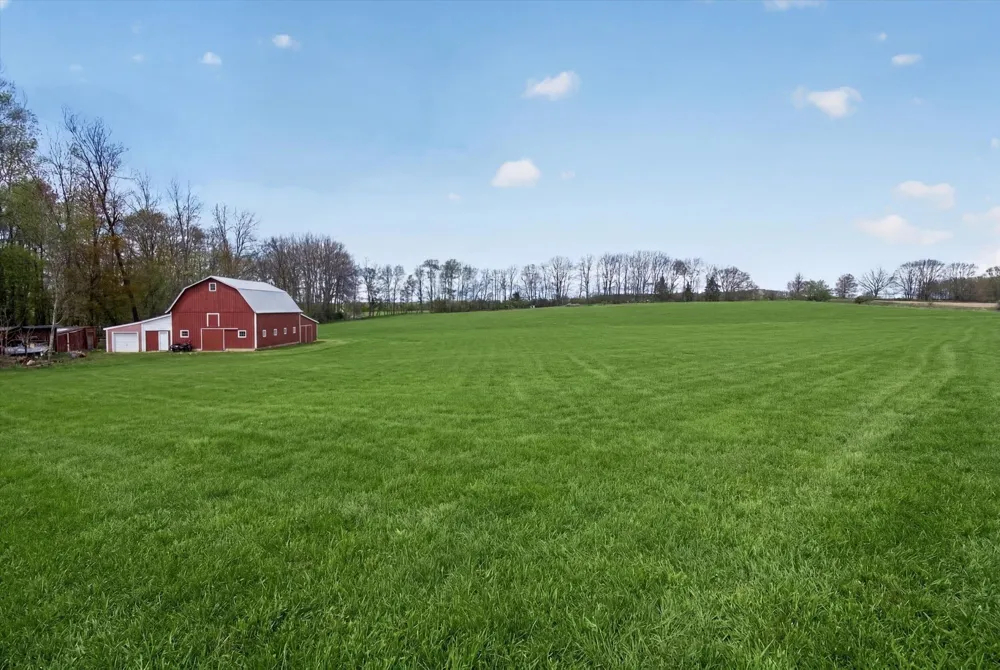 4362 S Vickeryville Road Evergreen Township, MI 48884