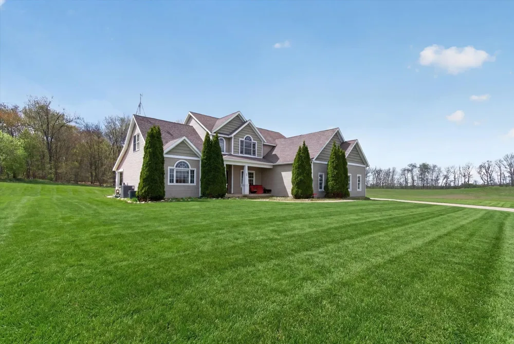 4362 S Vickeryville Road Evergreen Township, MI 48884