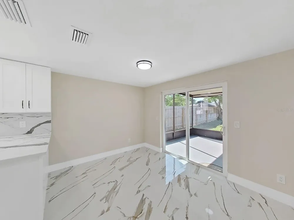 7218 LUNITA COURT Tampa, FL 33625
