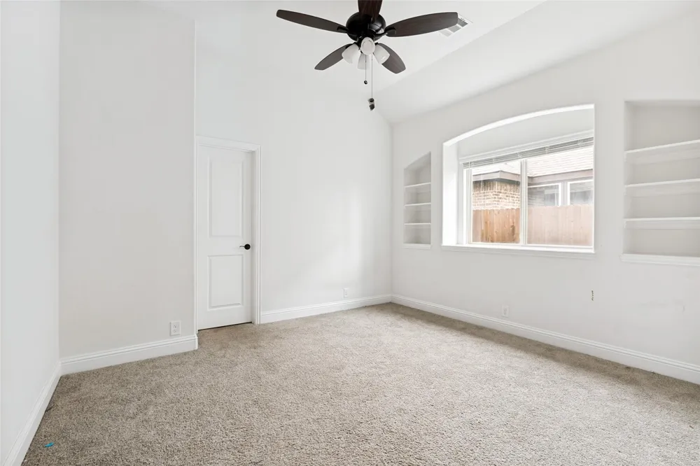 1945 Cedarwood Drive Glenn Heights, TX 75154