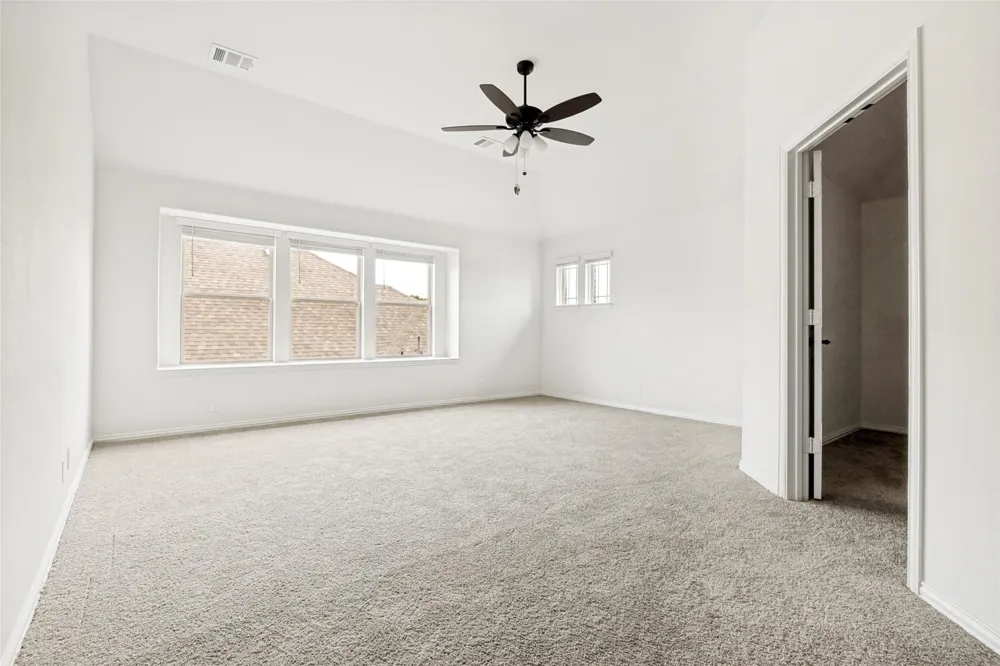 1945 Cedarwood Drive Glenn Heights, TX 75154