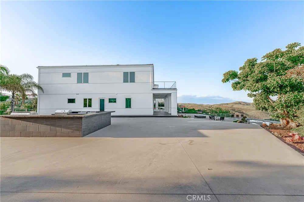 23980 Falcons View Diamond Bar, CA 91765