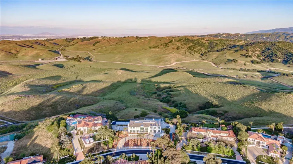 23980 Falcons View Diamond Bar, CA 91765