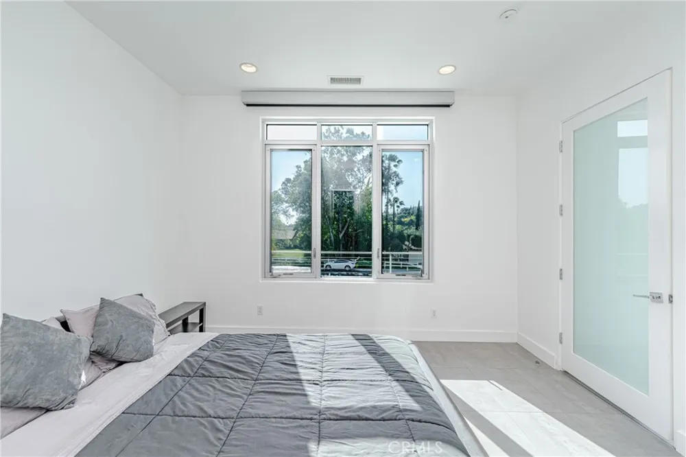 23980 Falcons View Diamond Bar, CA 91765