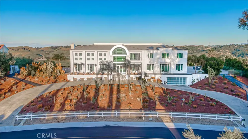 23980 Falcons View Diamond Bar, CA 91765
