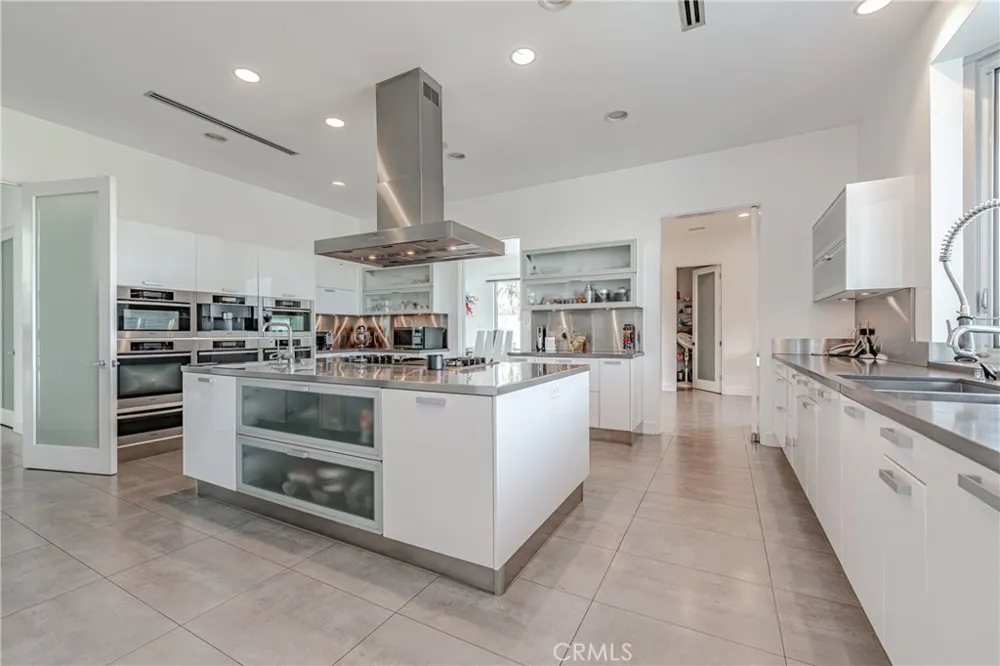 23980 Falcons View Diamond Bar, CA 91765